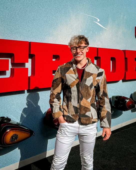 4 pic. I learned to ride my bike at a young age so psyched for the @bikeridersfilm Premiere :) #TheBikeRiders