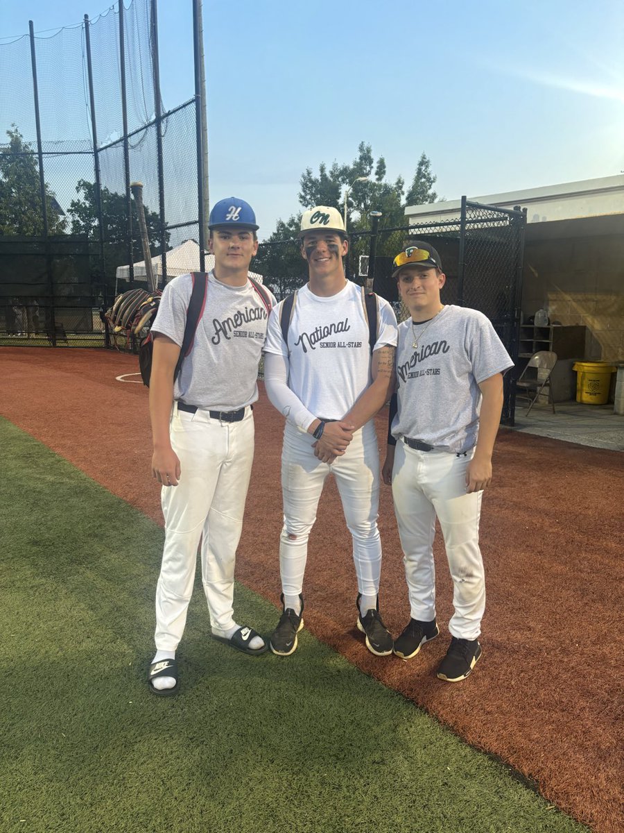 Congratulations to these 3 dudes for representing The Shore Conference tonite in the North South All ⭐️game ⁦<a href="/JamesVallillo/">James Vallillo</a>⁩ ⁦<a href="/CaseyGardiner24/">Casey Gardiner</a>⁩ ⁦<a href="/johnny_molnar/">John Molnar</a>⁩  Bright futures here !!