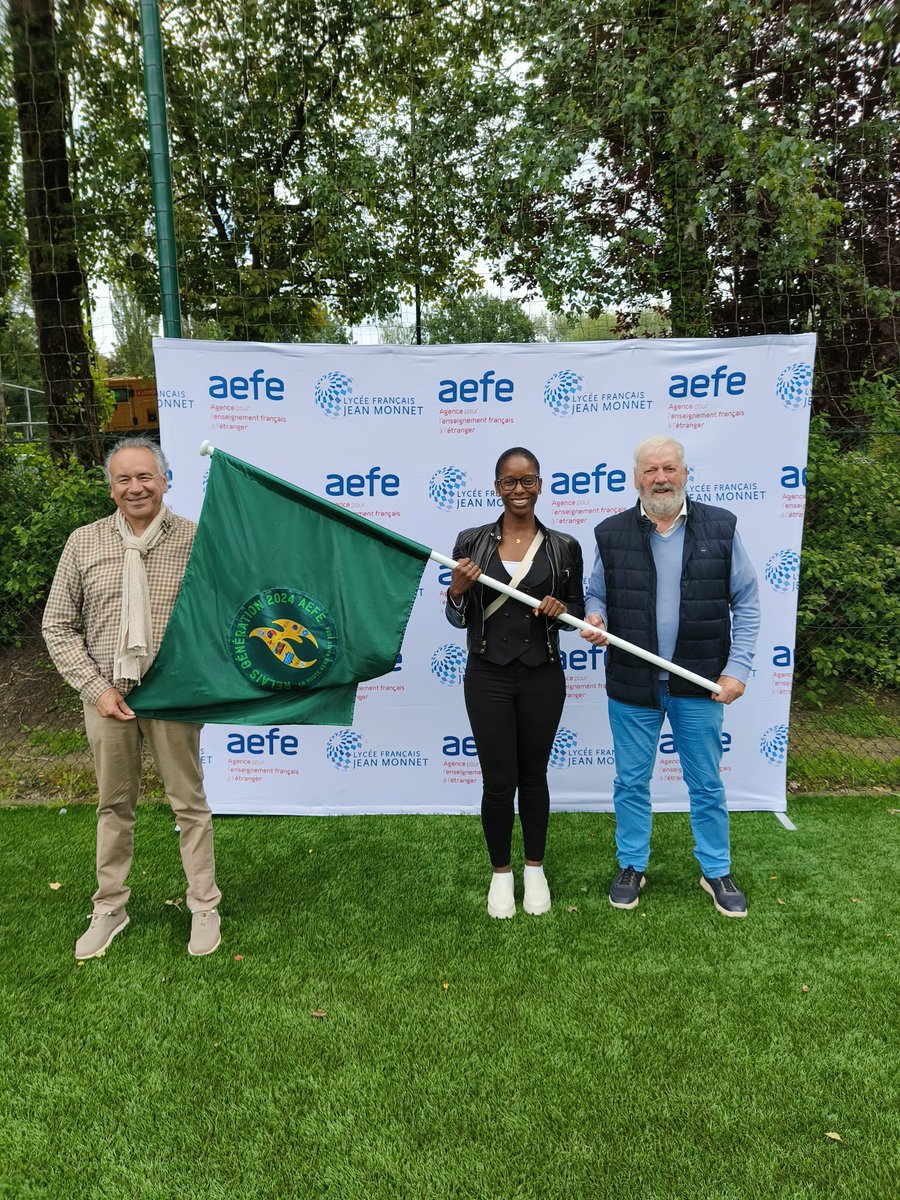 |#Evènement - #JournéeOlympique 24|- #650 élèves du <a href="/LfjmPrimaire/">LFJM Primaire</a> âgés de 3 à 15 ans réunis autour de <a href="/MaliaMetella/">MaliaMetella - oly</a> et de <a href="/PierreDurand88/">Pierre Durand</a> pour partager les valeurs de <a href="/Paris2024/">Paris 2024</a> et du #Sport.  L’occasion de mettre en lumière le #Drapeau <a href="/aefeinfo/">AEFE</a> - #Génération2024 et son relais.