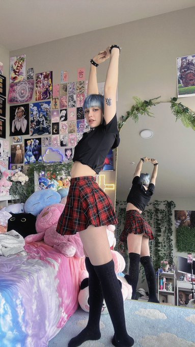 Does this skirt make my dick look big? https://t.co/JUTnLM8D0i