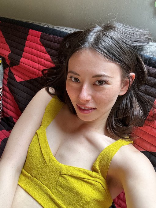 Elf Goblin Talia’s pics and videos