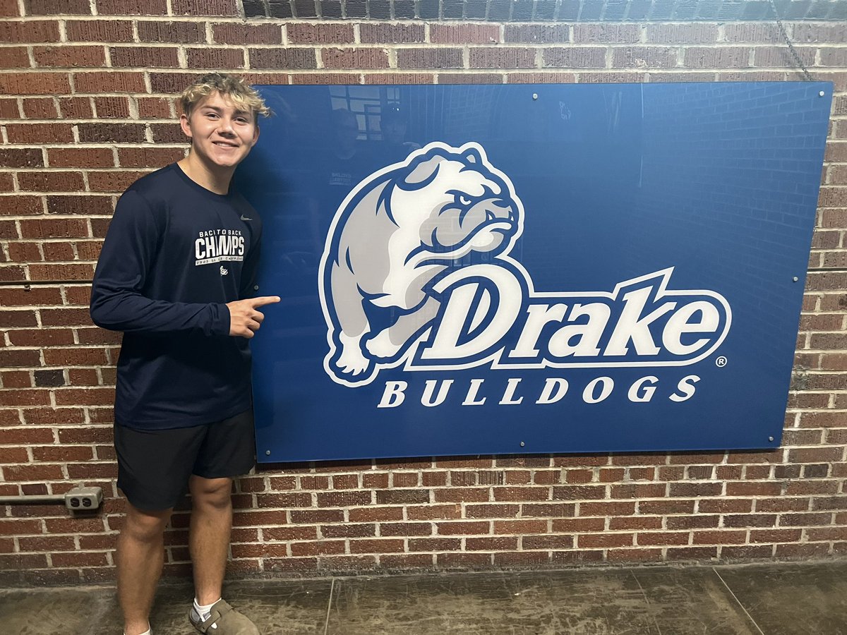Kaden Olson (@realkadenolson) on Twitter photo Had a great time at Drake University 🟦⬜️! Thankyou to <a href="/Coach_McCourt/">Michael McCourt</a> for the great conversation! Looking forward to staying In touch!
Go Bulldogs🟦⬜️🟦⬜️🟦
<a href="/HIGLEYFOOTBALL/">Higley Football</a> <a href="/HHSAthletics15/">HHSAthletics</a>
<a href="/azc_obert/">Richard Obert</a> <a href="/gridironarizona/">Gridiron Arizona</a>
<a href="/DrakeBulldogsFB/">Drake Football</a> Had a great time at Drake University 🟦⬜️! Thankyou to <a href="/Coach_McCourt/">Michael McCourt</a> for the great conversation! Looking forward to staying In touch!
Go Bulldogs🟦⬜️🟦⬜️🟦
<a href="/HIGLEYFOOTBALL/">Higley Football</a> <a href="/HHSAthletics15/">HHSAthletics</a>
<a href="/azc_obert/">Richard Obert</a> <a href="/gridironarizona/">Gridiron Arizona</a>
<a href="/DrakeBulldogsFB/">Drake Football</a>