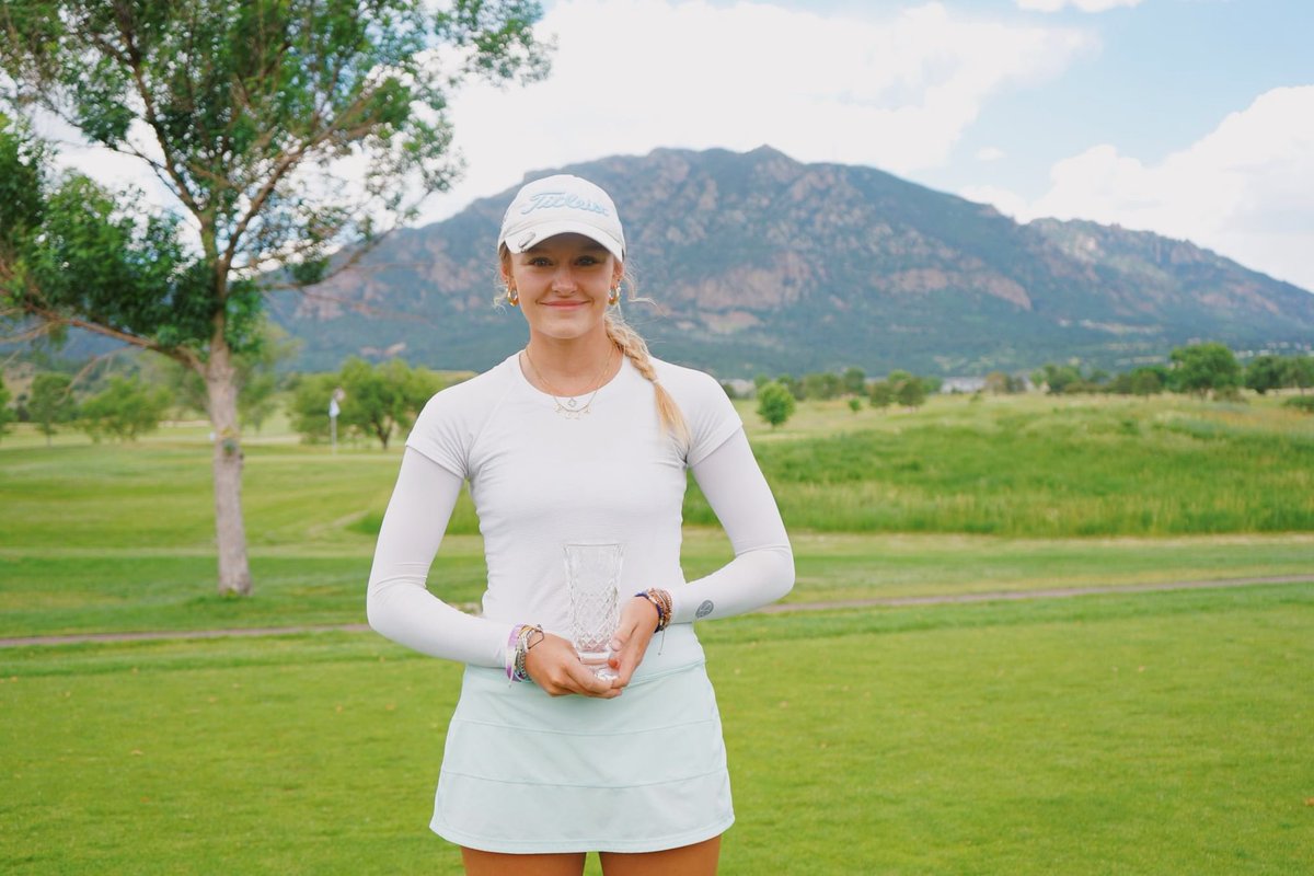 ellaslicker's tweet photo. Played in the AJGA in Colorado Springs last week shot 72,73,69 (-2) placed solo 2nd to become fully exempt! Also got low round of the tournament to get an AJGA head cover. https://t.co/7iCyayWQNZ