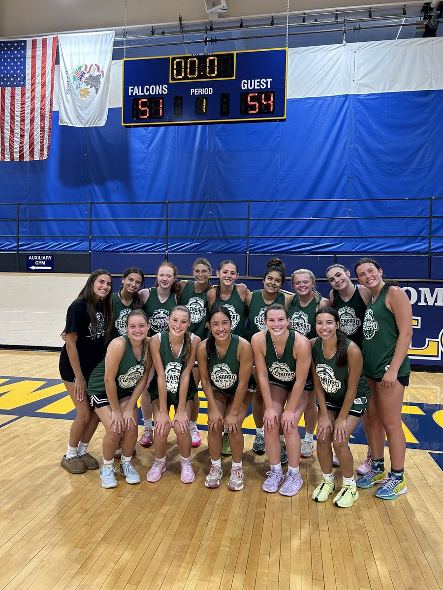 So fun being back in the gym and competing with our girls!! Quality wins tonight against St. Ignatius and Wheaton North! Go West! 💚🏀🖤