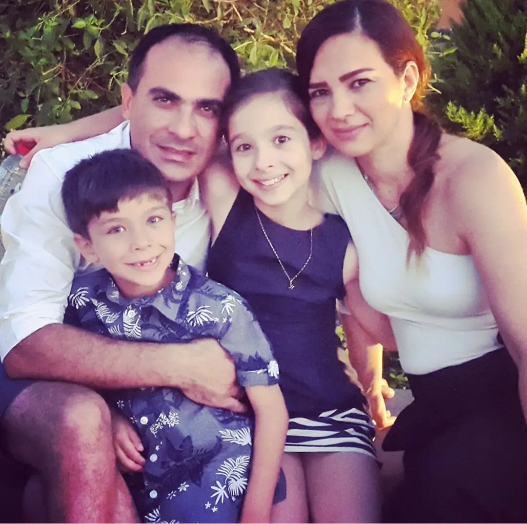 Yüzümüzdeki mutlak gülümseme gitti sen gidince .
#isiasortakdavamız