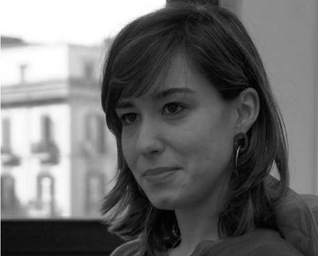 "Che il dolore fortifichi è solo una bugia che ci raccontiamo, quando ogni dolore non fa che renderci più fragili e impreparati ad affrontare il dolore successivo".

#Auguri di #BuonCompleanno alla scrittrice <a href="/FuaniMarino/">Fuani Marino</a>, nata oggi nel 1980.

#19giugno.