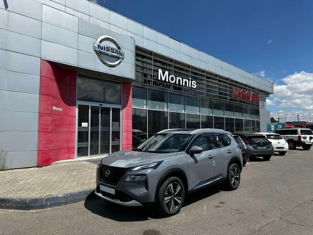 Борлуулав. 2024/06/18
Цэнэглэх шаардлагагүй цахилгаан цоо шинэ технологи бүхий  автомашин #Nissan #X-Ttrail T33 загвар нь E-Power, E-Pedal технологиор бүрэн тоноглогдсон.
Гэр бүлийн адал явдалд бүрэн нийцсэн загварыг сонгосон  харилцагч таны алтан шар зам тань өлзийтэй байг 🔥