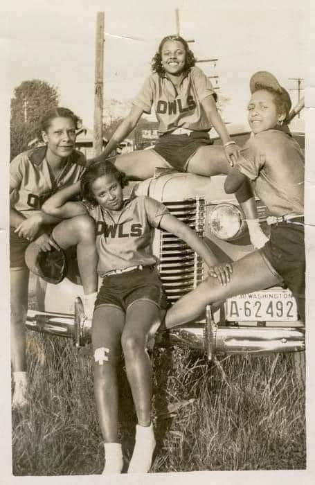 1930s black softball league the Seattle owls black History 365 ♥️🖤💚