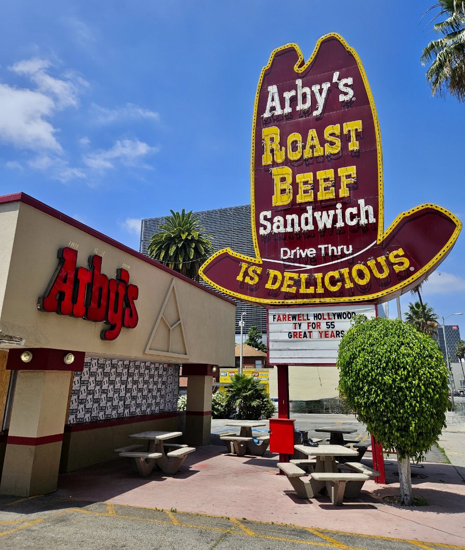 Patton Oswalt tweet media