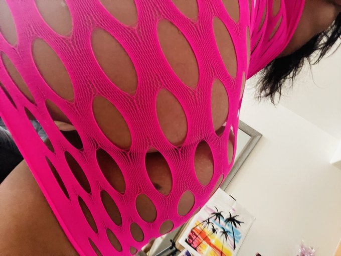 Hiiiigh babes happy Monday! 💋🩷 Join me  https://t.co/QRusKYztSc be there https://t.co/VNON9yxza6<a href="/tag/moneymonday"class="tags"><span>#moneymonday</span></a>