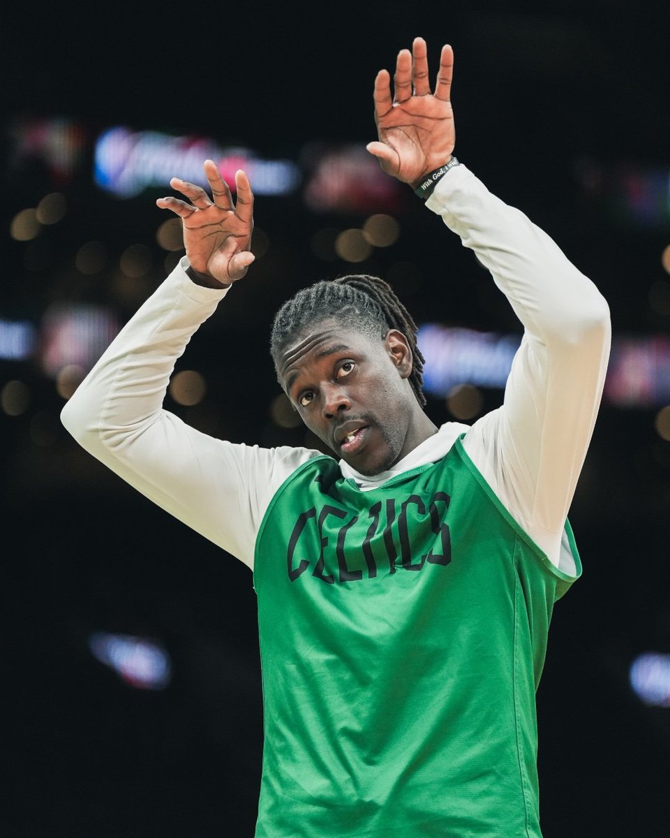 Trocado pelo Sixers por Pierre Jackson e Nerlens Noel;

Trocado pelo Pelicans por Bledsoe e uma pick;

Trocado pelo Bucks pelo Lillard;

FIQUE TRANQUILO, JRUE HOLIDAY! VOCÊ ESTÁ EM CASA E MERECE MUITO ESSE TÍTULO!