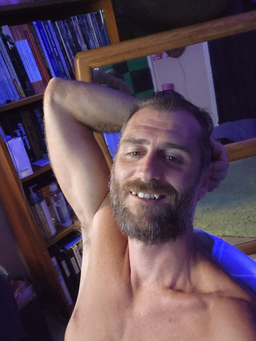 Good night everyone. https://t.co/yKCiedbkkC<a href="/tag/fitness"class="tags"><span>#fitness</span></a>