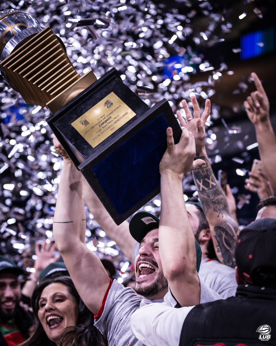 Sí, es un fotón 📸 

#LaLiga🏀