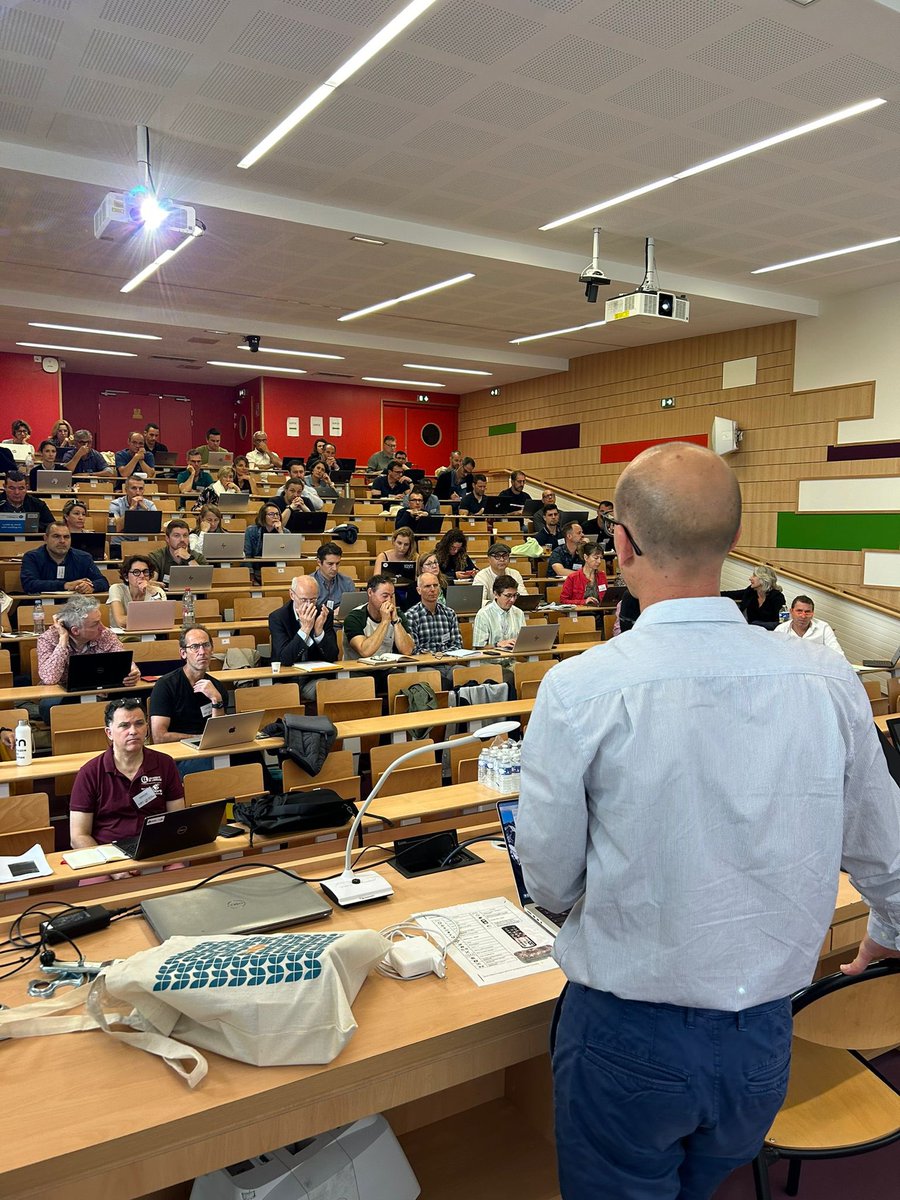 C3dStaps's tweet image. Début du séminaire de la @C3dStaps à l’ @UCAuvergne pour une journée sur la filière Éducation et Motricité !
👉🏻 Rejoignez-nous en visio dès 16h30 pour la table-ronde sur les enjeux de l’EPS 🤝🏻
