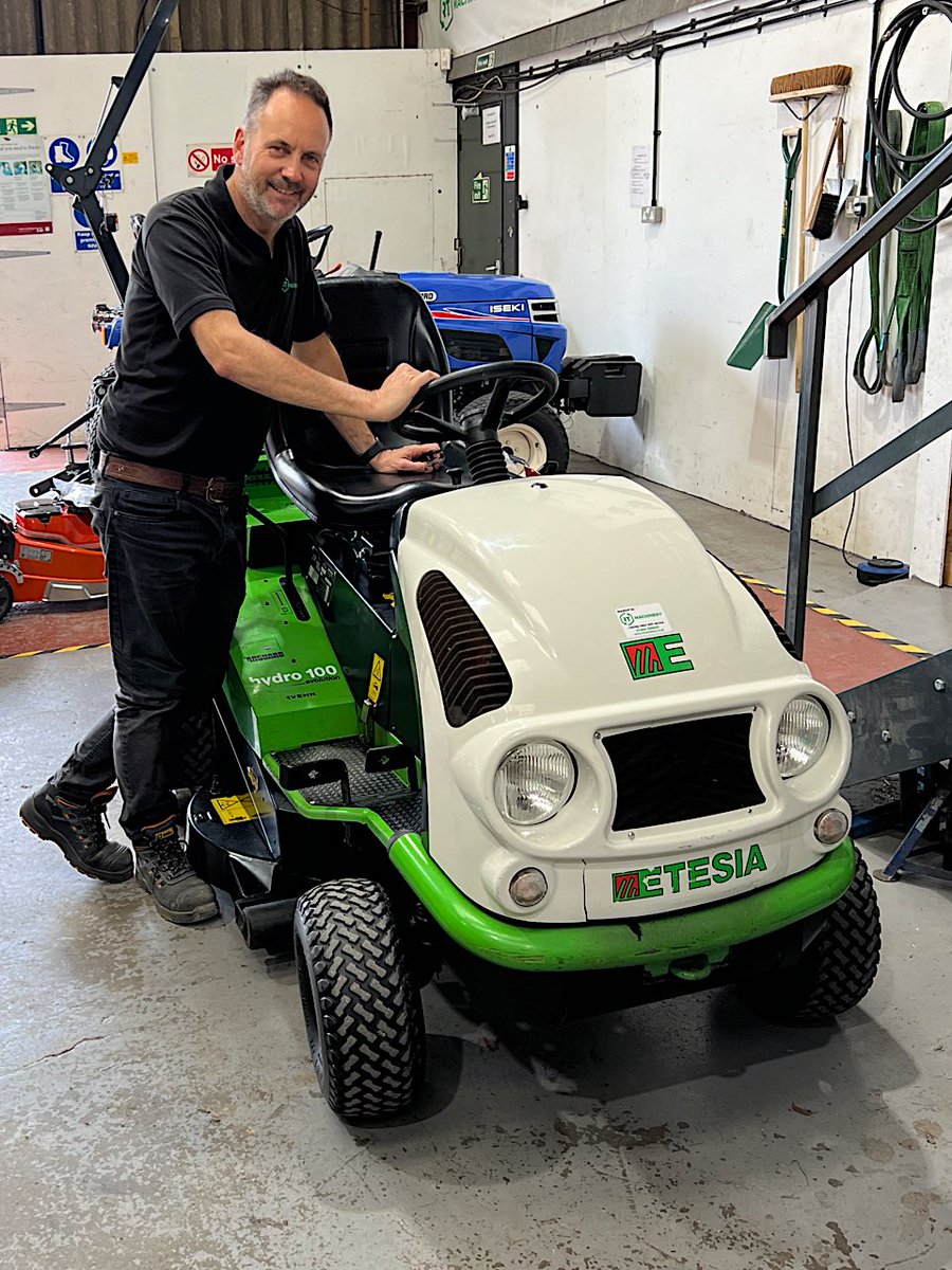 Etesia 2 of 2

In PDI again with Rob, this time with a 2004 model Etesia Hydro 100. This one is going to the same home as the Attila SKD, again after servicing and some light refurbishment. Both machines are real workhorses with years ahead of them! 🙂🙂🛠🛠

<a href="/EtesiaUK/">Etesia UK</a>