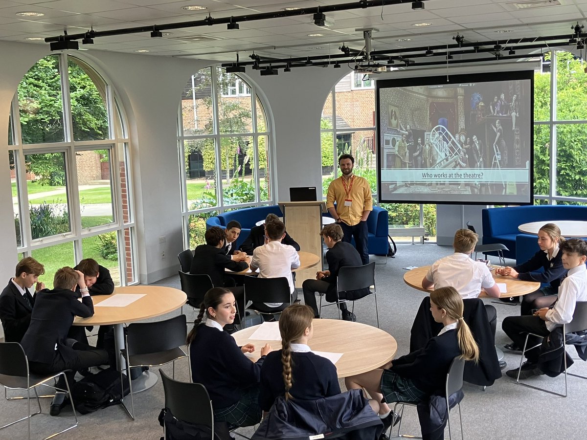sjsfutures's tweet photo. This morning’s @StJohnsSurrey Fourth Form Careers Morning is underway! https://t.co/GmPAqZaa3B