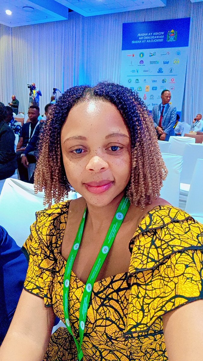 GetrudeJ's tweet image. Leo tupo kwenye kongamano la pili la Maendeleo ya Sekta ya Habari linalofanyika kwa siku mbili kuanzia Leo na kesho. 

Mgeni rasmi wa kongamano hili ni Rais wa Jamhuri ya Muungano wa Tanzania, Dkt Samia Suluhu Hassan.
#MediaDevelopment