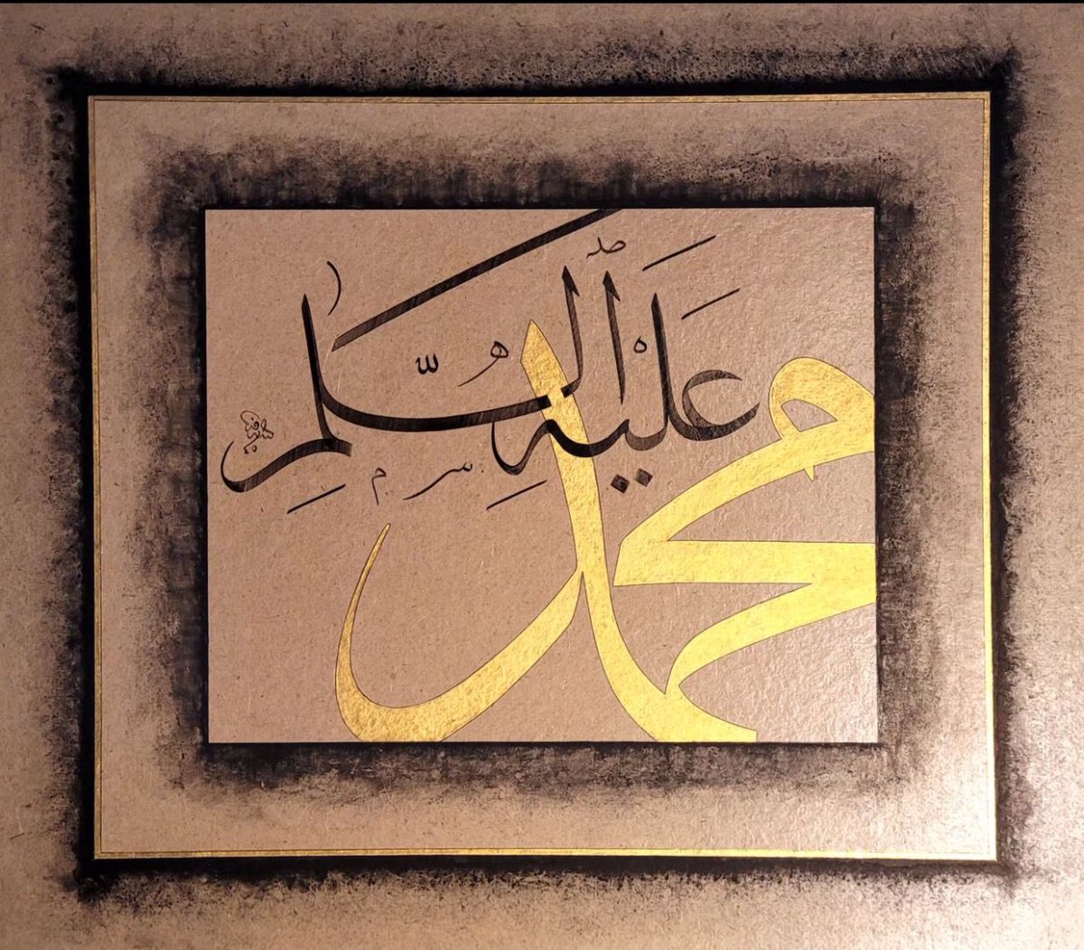 kutubusitte's tweet photo. "Muhabbetten Muhammed oldu hâsıl,

Muhammed’siz muhabbetten ne hâsıl?

Zuhûrundan Bezm-i âlem oldu vâsıl!.." https://t.co/bWRdpl7N9U