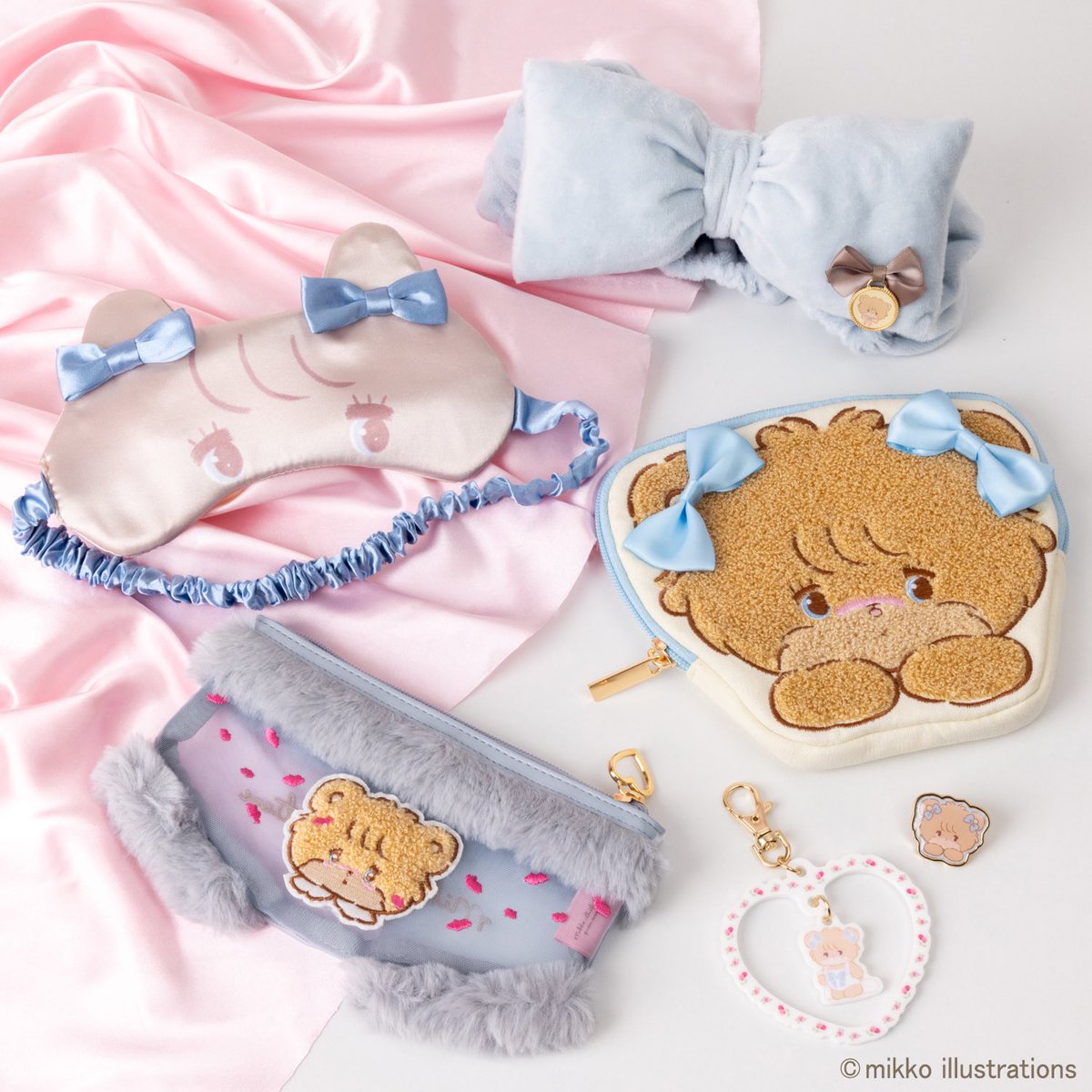 キャラクターごとにサガラ刺繍のポーチ、パンツ型のファーメッシュ