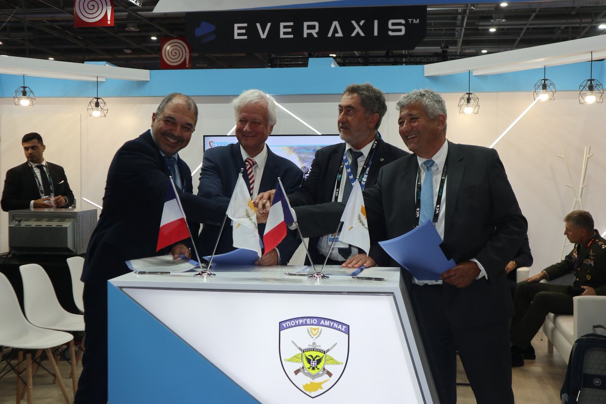 cmmicyprus's tweet image. Thrilled to announce a significant milestone in marine and maritime innovation! 
CMMI, together with @arkeocean, #Lanego &amp;amp; @SignalGeneriX have signed a research &amp;amp; development agreement to co-develop &apos;EONIOS&apos;.

Find out more➡️tinyurl.com/mr3583fr