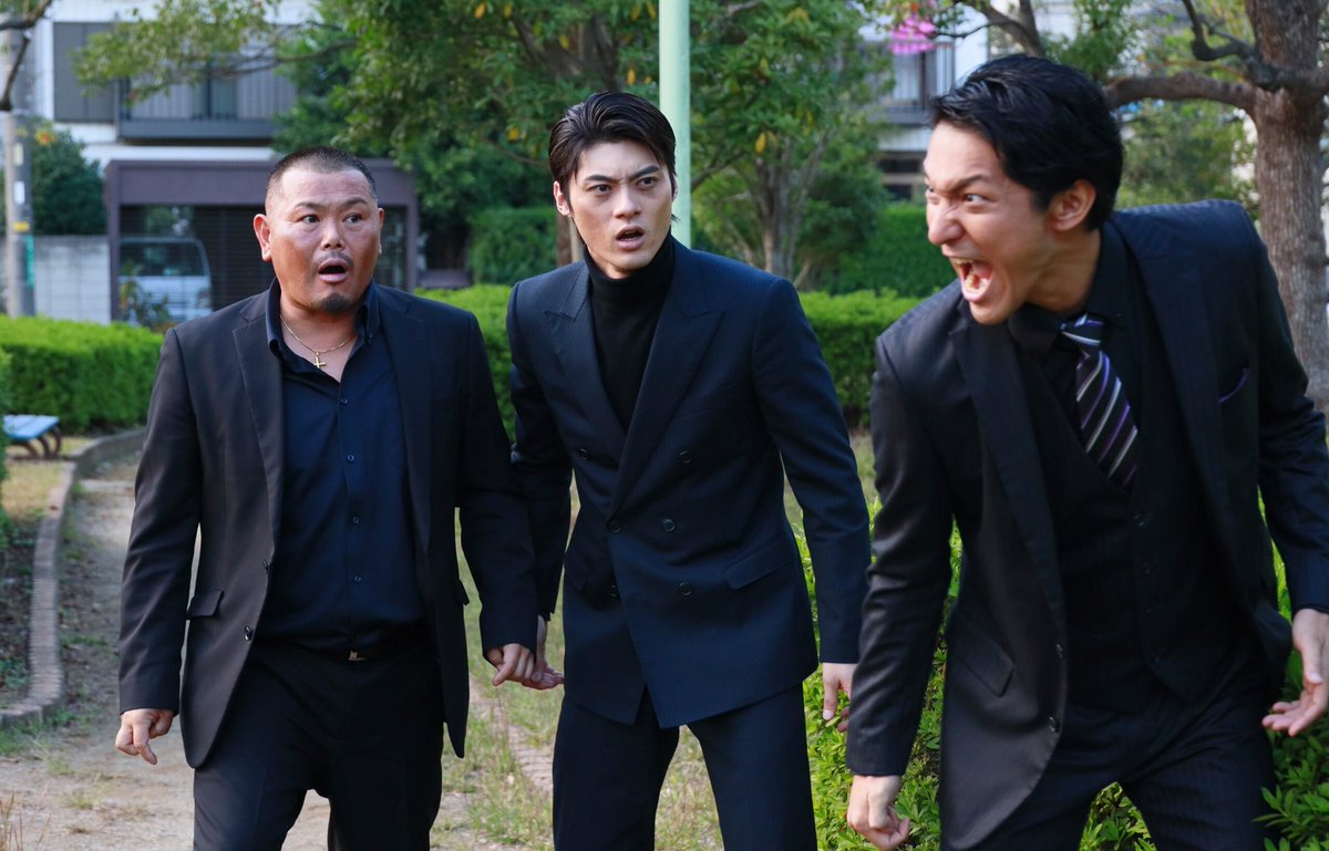 TRIPLE_A_INC's tweet photo. 【本宮泰風・川﨑健太】
◆『日本統一外伝 山崎組 ジョウジと愉快な仲間たち』
6月25日(火)DVDセル＆レンタルリリース！

山崎一門を引っ張るリーダーとして、しっかり者の一面もある一方で、酒癖の悪い丈治。酒の飲み過ぎが原因で、とんでもない事件を引き起こしてしまう…。
https://t.co/jF1VMpk5p1 https://t.co/dASh8607lG