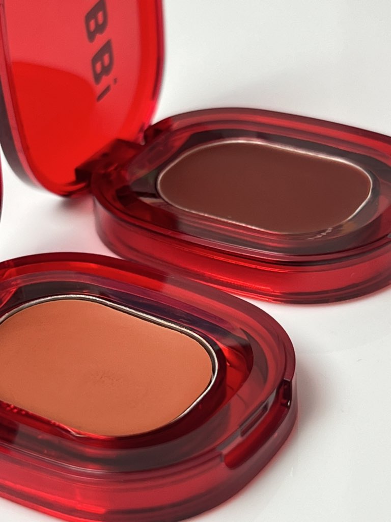 Blush yang biasa kamu pake tu warna apa sih, Nobbies? 👀

Minbies punya rekomendasi warna blush gemess buat kamu yang suka warna pipinya peach oren gituu👀😋🍑 

Penasaran shade berapa?? Cekidoot👇🏻

instagram.com/reel/C8VvremSS…