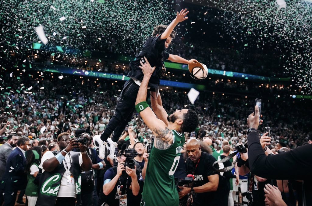 C ☘️ tweet media
