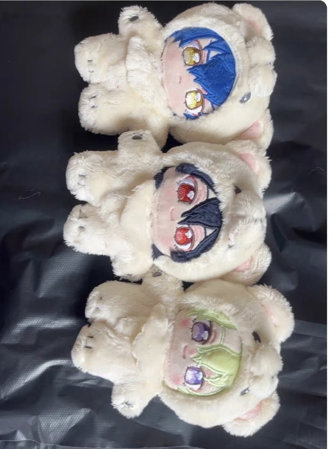 Gy0118cc's tweet photo. あんスタ　注意喚起　いつぬい

非正規品が出回っています。

現時点見分け方法が不明のため、メルカリで見かける際、元の袋が付いていないものを買わない方がおすすめです。 https://t.co/rPP9Fx9oUM