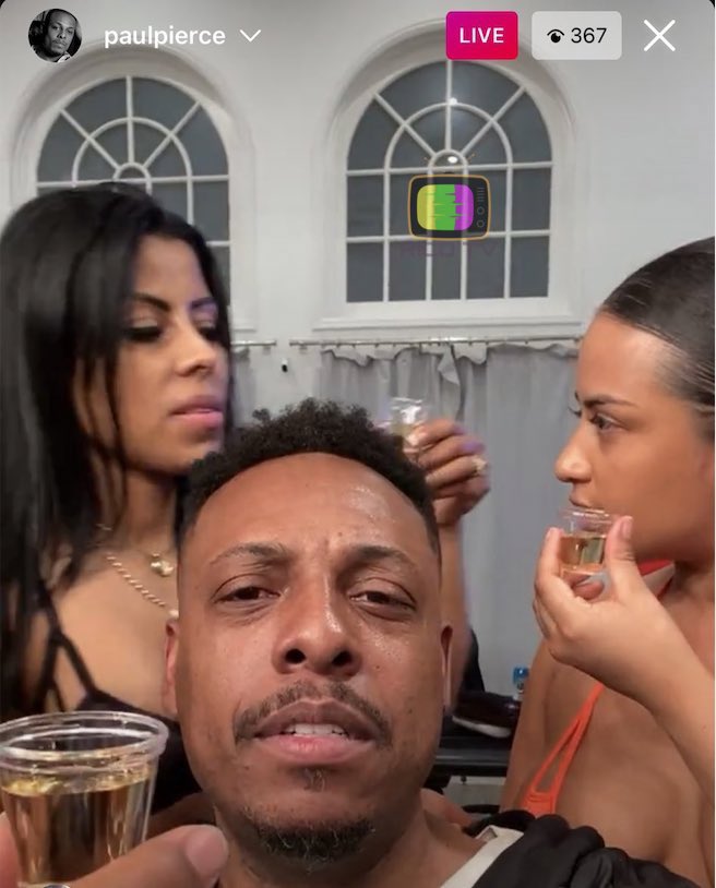 IAmLilRico's tweet photo. Me at 40,  cause i never planned on getting married…😭💀 https://t.co/LpBE3fGkkT