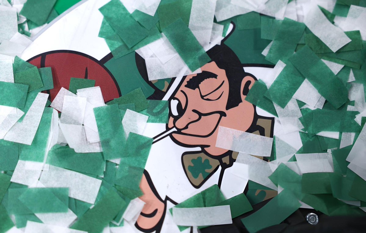 This picture goes hard ☘️