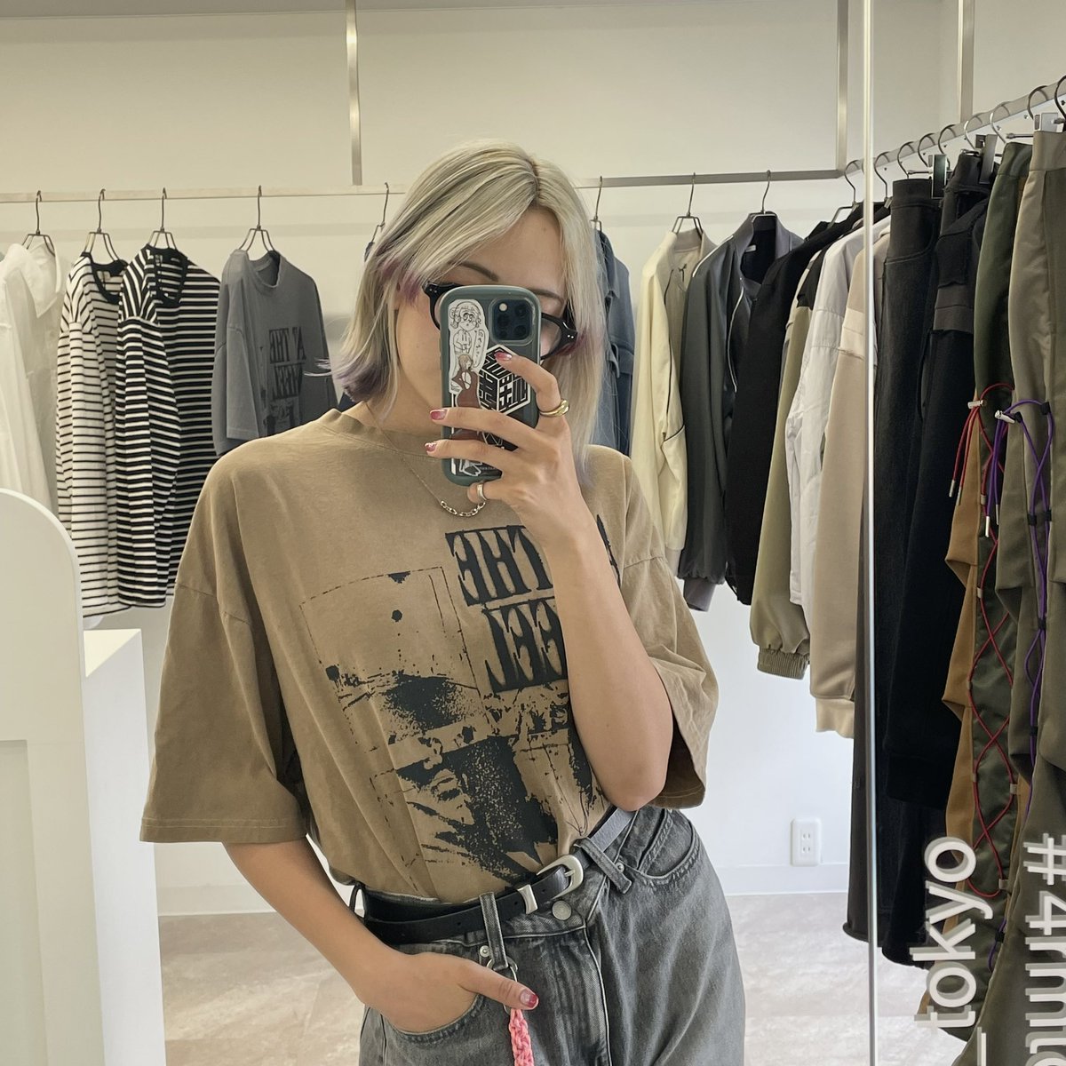 4RM_TOKYO's tweet photo. 『Select shop 4RM』
Flagship store : AM 11:00~PM 19:00 Everyday
Avant-garde fashion 
Online store : 5/25 open

Store address : 東京都 渋谷区 恵比寿 1-15-3 
  Ebisu,1-15-3 Shibuya, Tokyo

#4rm
#4rmtokyo
#selectshop
#セレクトショップ
#韓国ファッション
#韓国ストリート https://t.co/o5iOMRT0wJ