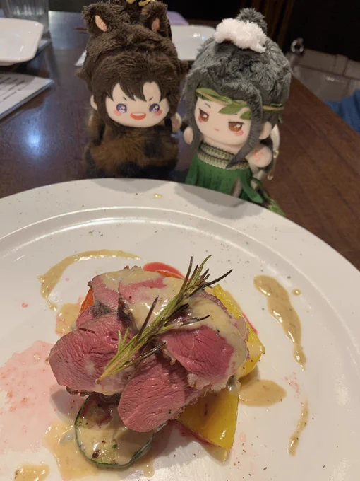 こないだ海鮮もピザも肉も手作りジェラートも食べれる欲張りな店に行ってきたけどとても良かった(ピザは美味しすぎて写真撮り損ねた)