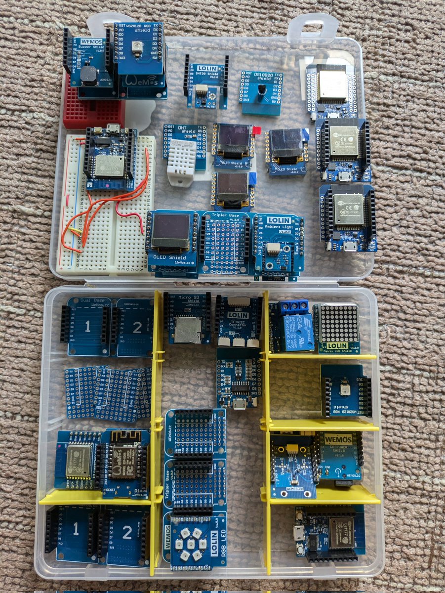610t's tweet image. で、ミニマルｽﾀｯｸﾁｬﾝに逃げることにしてSD1306探してた。
なんか、 #ESP8266 の #WeMos が大量に出てきた。このスタッカブルな所が好きだったんだよなぁ。
こんな発表もしてた。
scrapbox.io/M5S/%E3%81%86%…