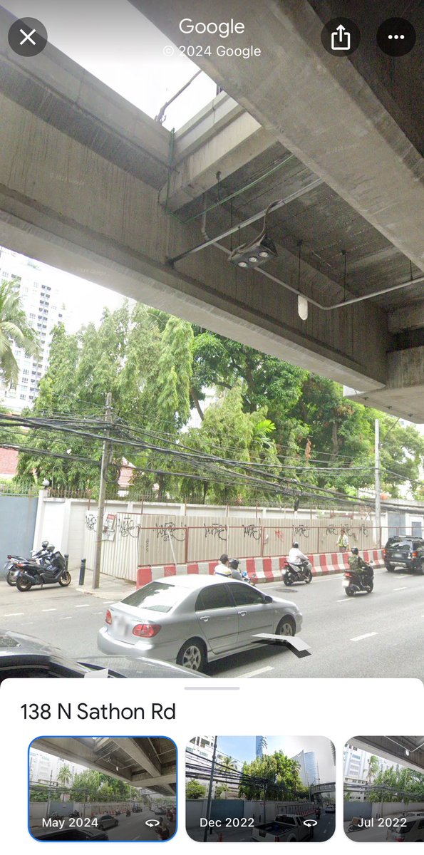 AddictedToBKK's tweet photo. @bangkokbma Could you also please have a look at this area opposite to UOB Building in Sathorn?  This has been blocked by @BTS_SkyTrain for more than 18 months (see Google map image Dec 2022 and May 2024 below) and nothing has been done. 

Thank you. https://t.co/21KR3nEruD