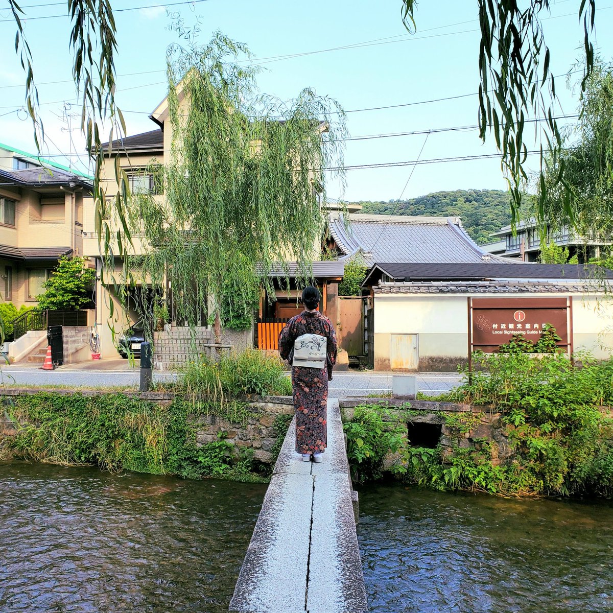 camelliakyoto's tweet photo. 🐎👘🌕KYŌTO IDIOMS🍆🪂🛶

The city has given birth to a handful of common phrases used in Japan.
Often these idioms give us an insight into unusual customs, historical figures, famous festivals, and sometimes even reveal a little of what people think of Kyōtoites🤔

#Kyoto #京都 https://t.co/vw1DHDlI51