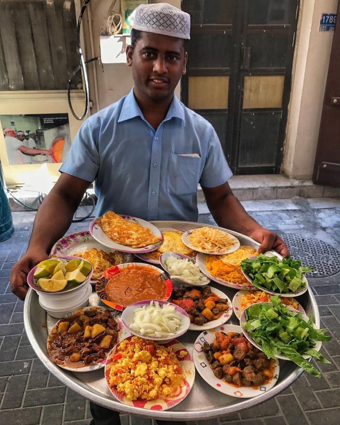 Ask_Bahrain's tweet image. #يا_زاير_البحرين 
.
اذا زرت #البحرين وصار خاطرت في " فطور شعبي تقليدي " لا تتعب نفسك في البحث .. فقط ارجع لهذا البوست و اختار "✋
. 
١-  بيت البلاليط             عالي   
٢- مقهى حاجي            المنامة 
٣- مطعم الامير.           المحرق   
٤- بابا طاهر                   المنامة
٥-…