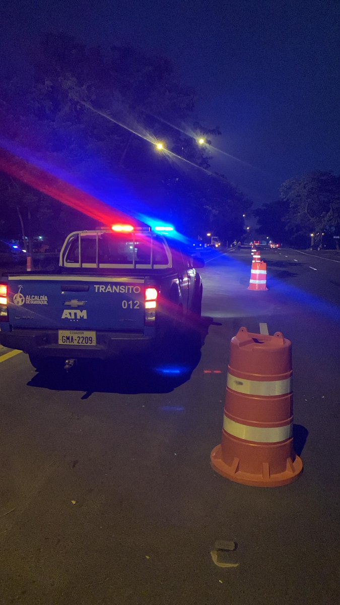 #ATMinforma | Se visualizan trabajos en vía a la costa ambos sentidos, altura de la comuna casas viejas.

  Mantén siempre la atención en la vía y en conducir. #ATMSomosTodos 

#AlcaldíaDeTodos 

Fotos: #CCITT