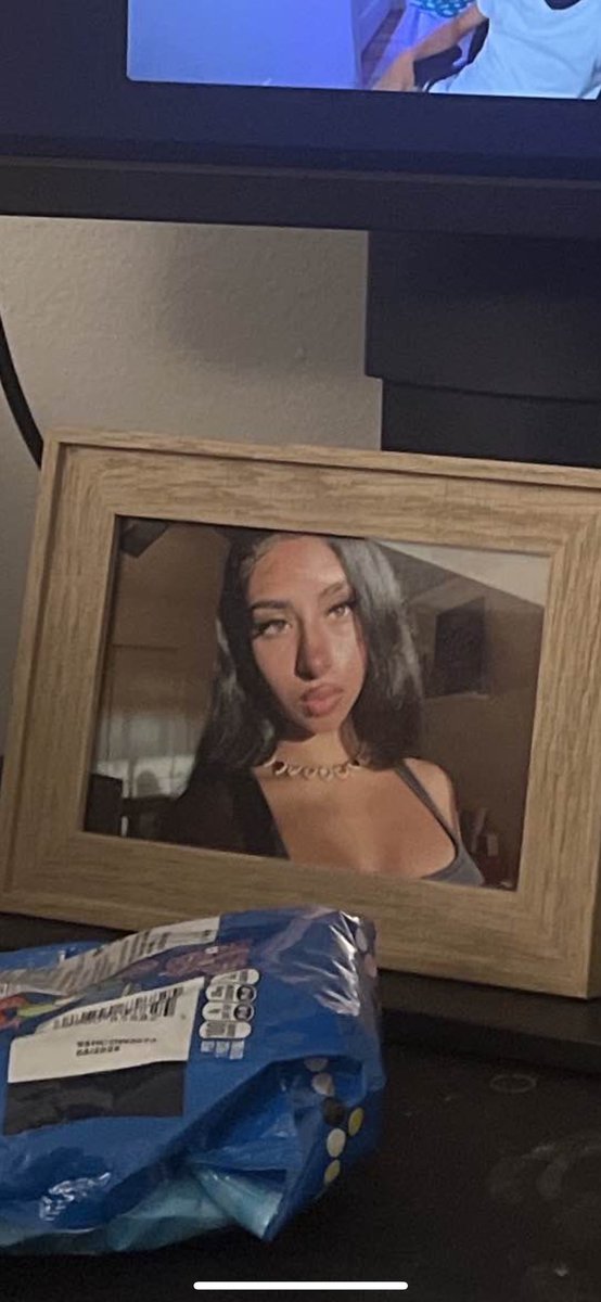 KaniRosi's tweet image. what the