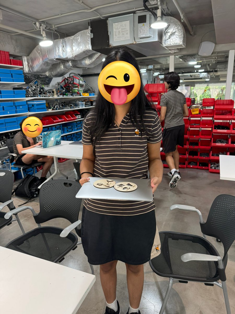 CoraEdTech's tweet image. End of the year project - students made their own puzzles and embedded their Chinese animation in the design by using NFC. Super fun project that collects #makered, #coding and #chinese #language skills!! #Innovation #edtech