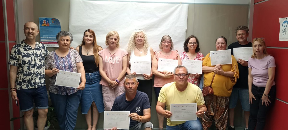 IncisoES's tweet image. 👩‍💻🧑‍💻𝗡𝗲𝘄 𝗖𝗮𝗽𝗮𝗰𝗶𝘁𝗮𝗧𝗜𝗖+𝟱𝟱 en los municipios de 𝗚𝘂𝗮𝗱𝗮𝗹𝗮𝗷𝗮𝗿𝗮, 𝗩𝗶𝗹𝗹𝗮𝗻𝘂𝗲𝘃𝗮 𝗱𝗲 𝗹𝗮 𝗧𝗼𝗿𝗿𝗲, 𝗛𝗼𝗿𝗰𝗵𝗲 y 𝗖𝗲𝗻𝘁𝗲𝗻𝗲𝗿𝗮

#NewCapacitaTIC55 #CapacitaciónDigital #mayoresde55 #einclusión #CastillaLaMancha @gobjccm @BienestarCLM #FSEPlus