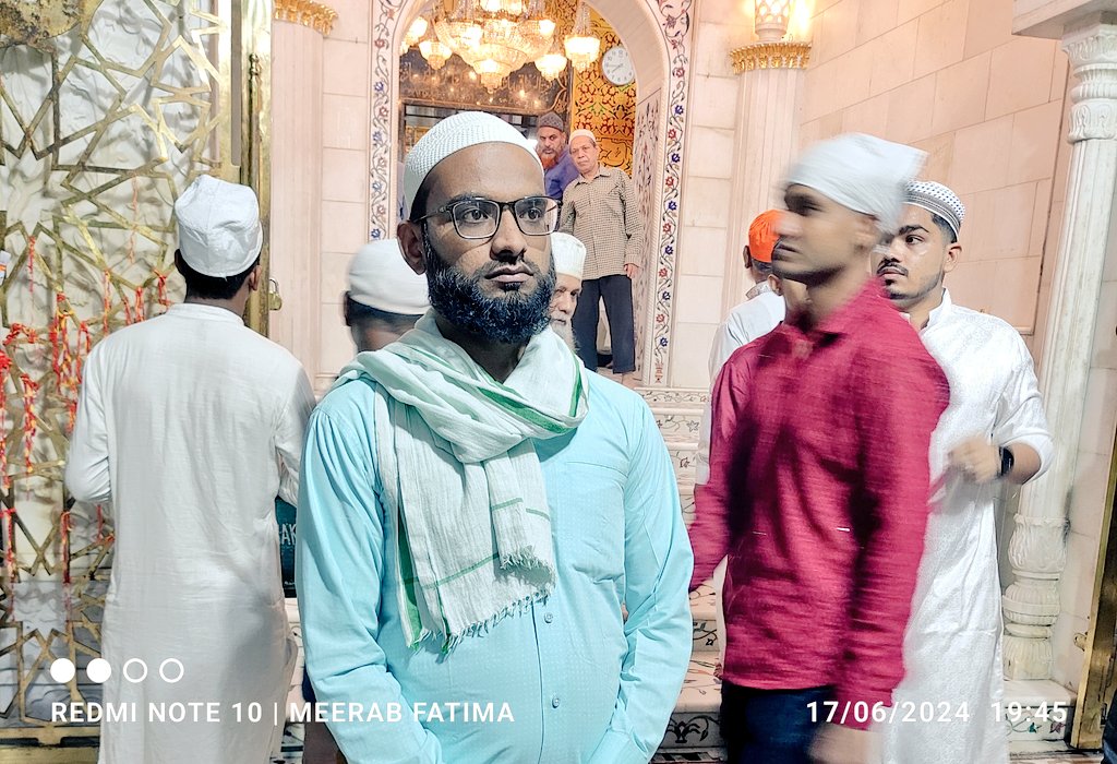 MOSAHILANSARI2's tweet photo. Hazrat makhdoom fateh ali رحمت اللہ علیہ mahim Shareef mumbai https://t.co/pb6TacEx9o