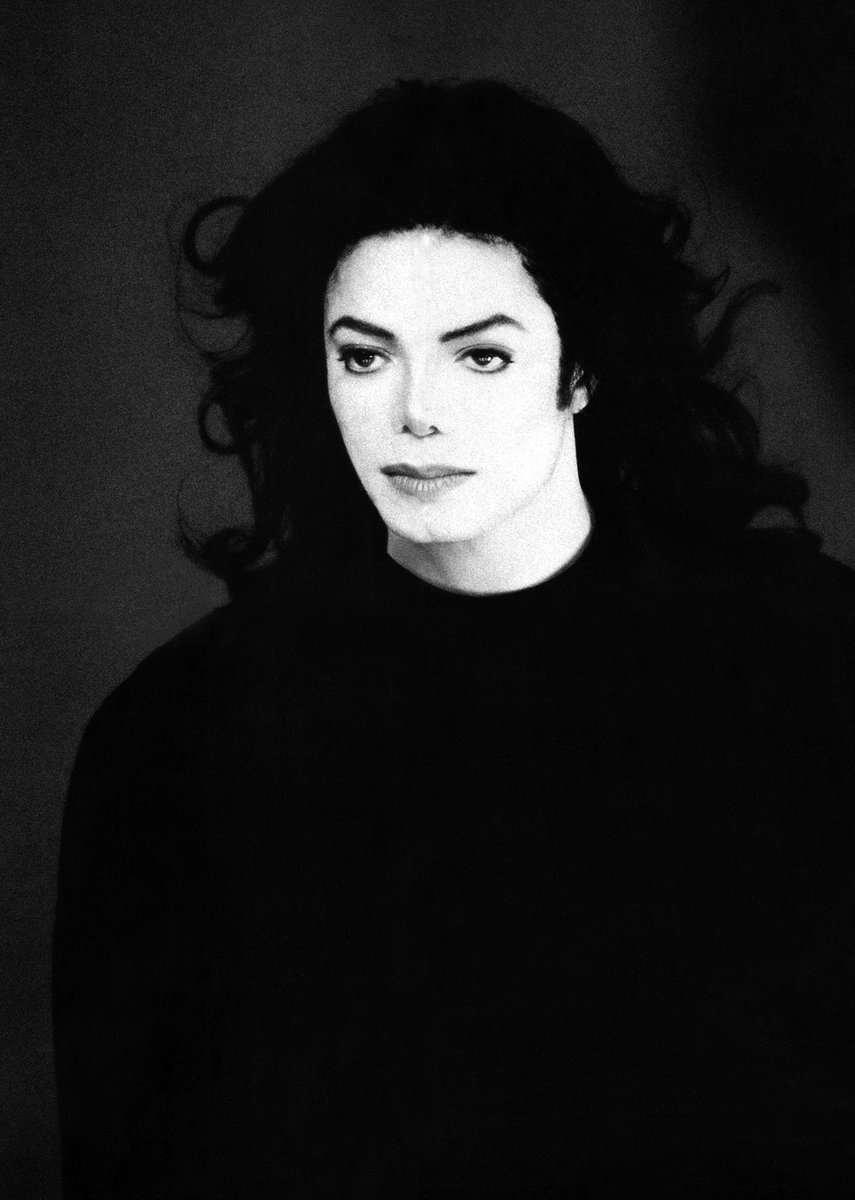 titojackson5's tweet photo. #15yearswithoutmichaeljackson #gonetoosoon #alwaysinourhearts #MJ4ever #missyoumuch #nevercansaygoodbye #nowords 😢💔🥺 https://t.co/r3rSiSSvOs
