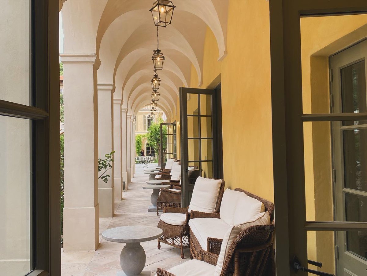 COMPLUS98's tweet photo. #hotelducouvent #nice #cotedazurfrance beautiful and luxury https://t.co/YUaNYOkjIp