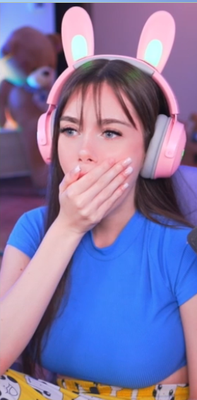 julio_Ijenz's tweet photo. 17/06/24 @IIJenz 🧸💐
Hoy tuvismo stream de Valorant, charla y reaccion 
mas de 3 hora de stream que fue un 10 de 10👍
Como 10 de estas captures que tome. ve jenz que estos dos años he mejorando https://t.co/U4OPLyYfAR