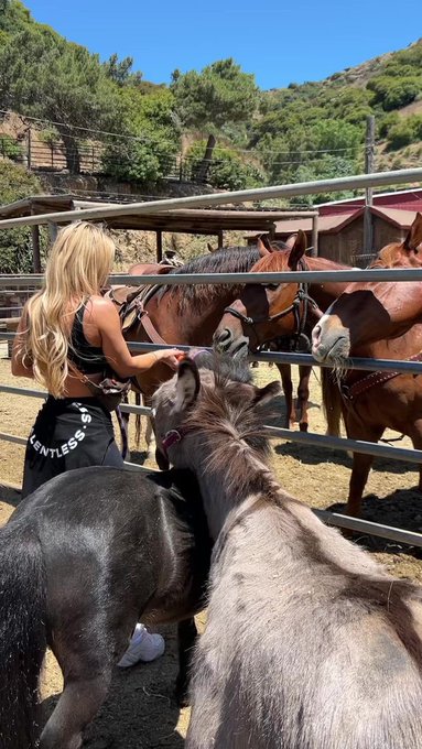 Had the most fun at @SunsetRanchLA https://t.co/u8x30DTTEf<a class="tags" target="_blank" title="On Twitter" href="/?out=eyJ0eXAiOiJKV1QiLCJhbGciOiJIUzUxMiJ9.eyJpYXQiOjE3MTk3ODA2NTIsImlzcyI6InR3cG9ybnN0YXJzLmNvbSIsIm5iZiI6MTcxOTc4MDY1MiwiZXhwIjoxNzUxMzE2NjUyLCJyZWRpcmVjdF91cmwiOiJodHRwczovL3R3aXR0ZXIuY29tL1N1bnNldFJhbmNoTEEifQ.cKE5sZ1m6e9DPwy8g3NqH_JiY9oe9E_1FDunGhhaZ6xpUlvBVVEPfunG52fhZjTYrhBHKY19A-azGeLkNbsR8g">@SunsetRanchLA</a><a href="/tag/tesla"class="tags"><span>#tesla</span></a><a href="/tag/cybertruck"class="tags"><span>#cybertruck</span></a><a href="/tag/foundationseries"class="tags"><span>#foundationseries</span></a>