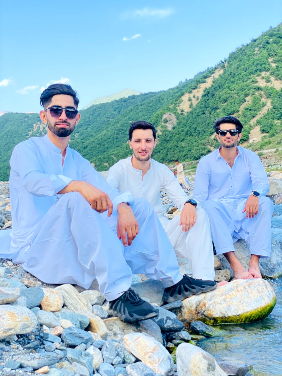 wasifhussainBk's tweet photo. #Yaran 🥀🌸
#Shalozan_daraa
#parachinar
#EidUlAzha2024 https://t.co/gcvThIaksd