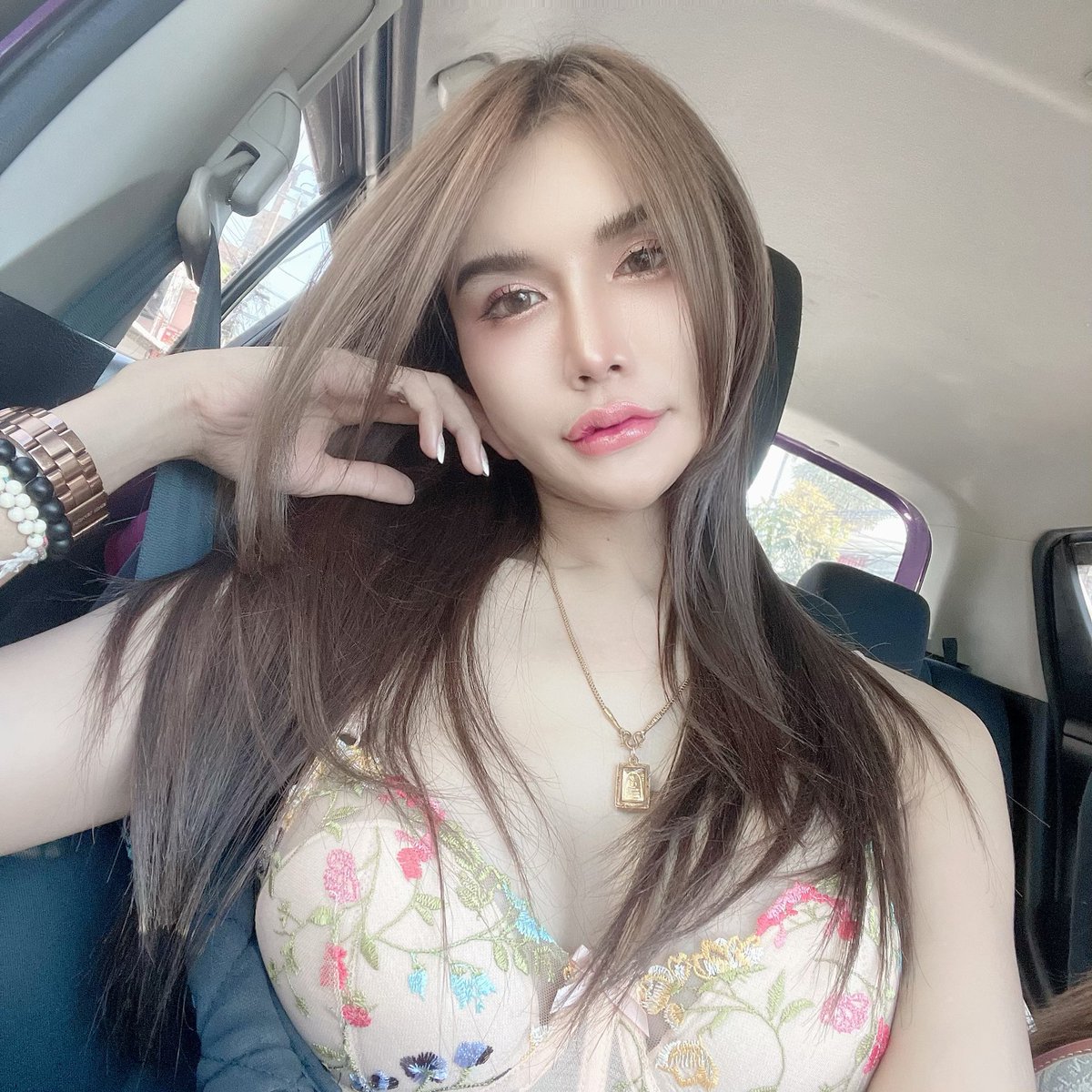 Heeพี่ยังเหม็นกว่า ควันรถผมอีก 🛵💨 tweet media
