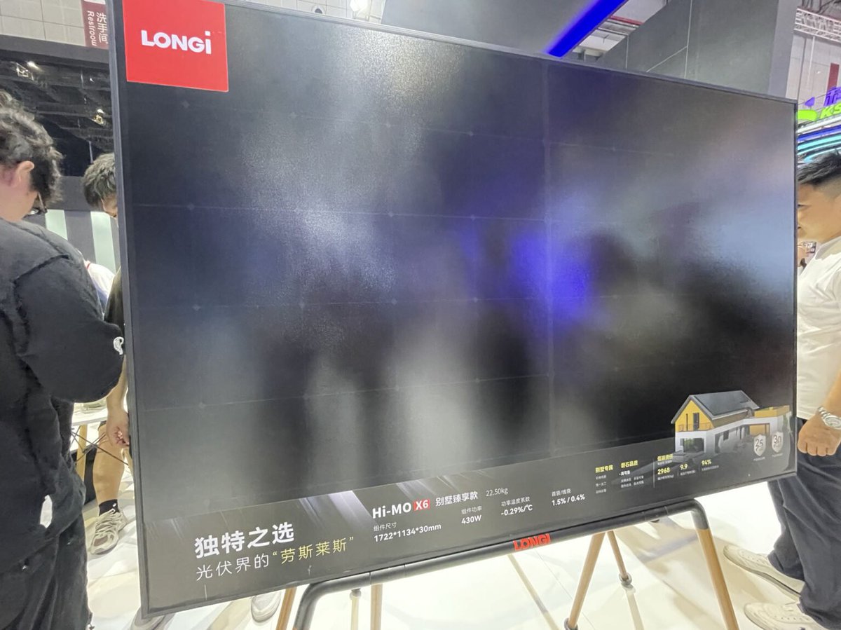 ChnGreenEnergy's tweet image. Chinese #solar module manufacturer LONGI unveiled last week a new #module series based on its proprietary hybrid passivated back contact (#HPBC) cell technology at the #SNEC tradeshow in #Shanghai, China. The new Hi-MO X6 Artist panel is available in two versions dubbed Ultra…