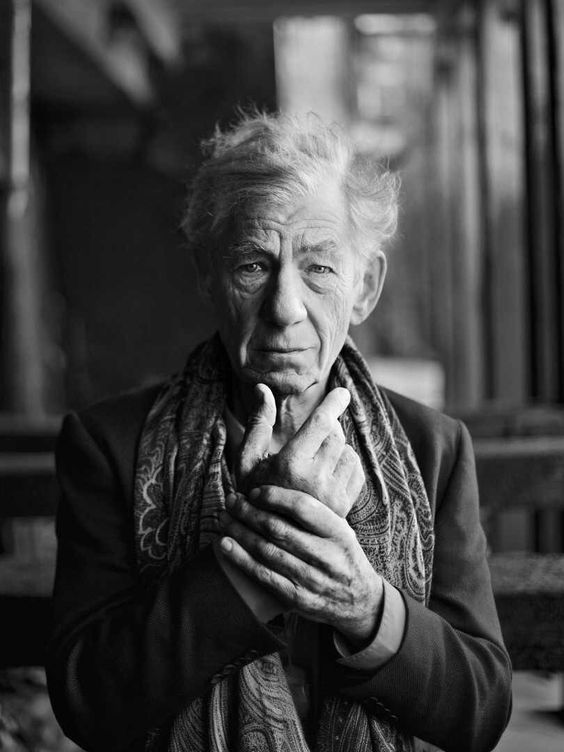 TheCinesthetic's tweet image. Sir Ian McKellen has been hospitalized after falling off the stage at a theatre in London.

(source: bbc.co.uk/news/articles/…)
