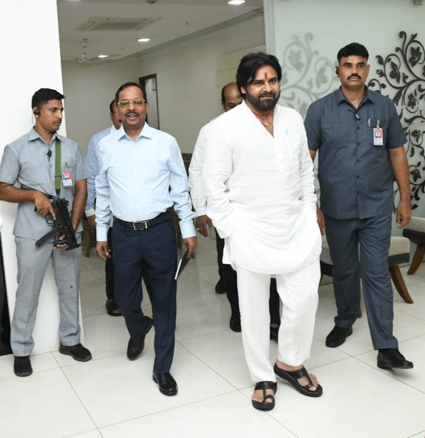 జై జనసేన 🇮🇳 (@kirankumarvkir8) on Twitter photo  జై జనసేన 🇮🇳 (@kirankumarvkir8) on Twitter photo